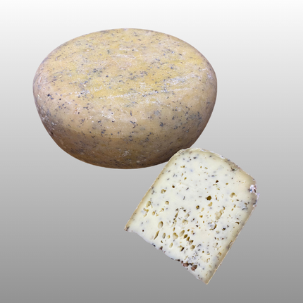 Achterhoekse bergkaas verrassing, duurzame rauwmelkse boerenkaas geselecteerd door de boer.